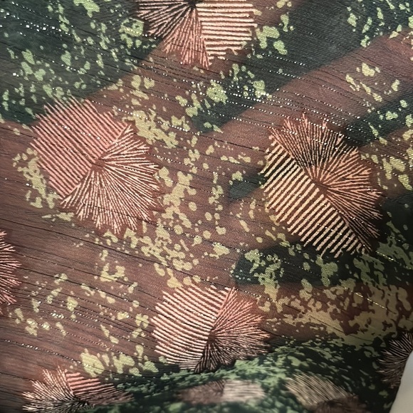 Ruched Top - Picture 5 of 6